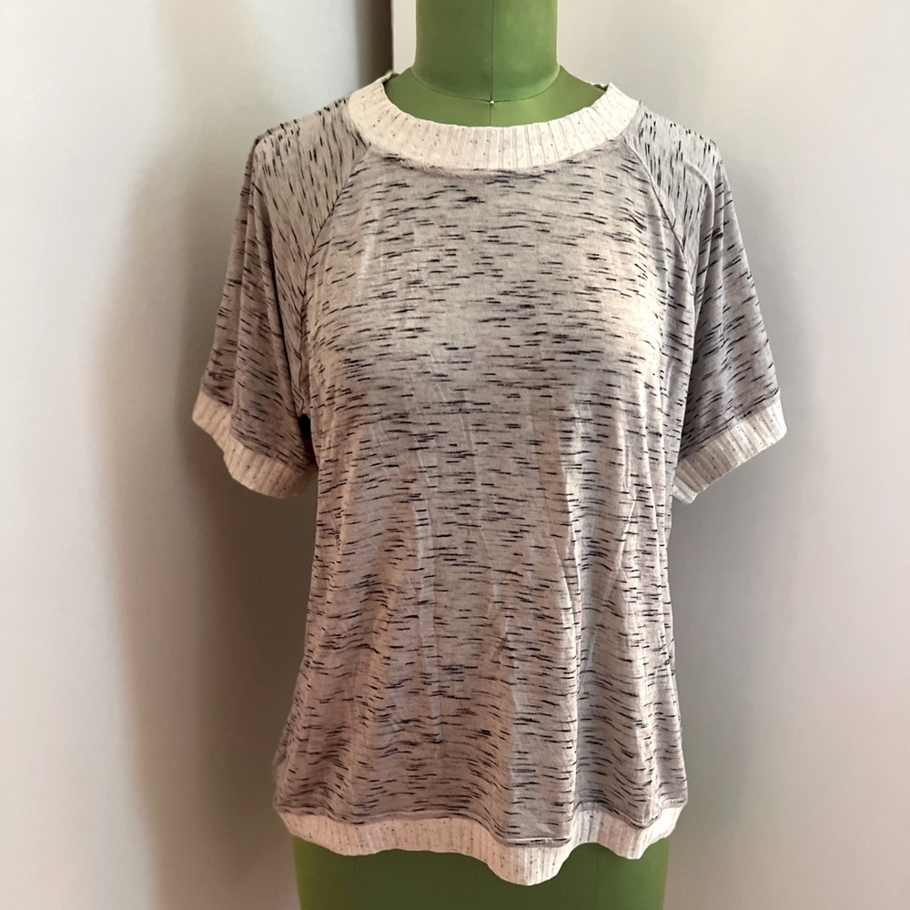 NWT. Kisua tunic T-shirt with ribbed detail size 8
